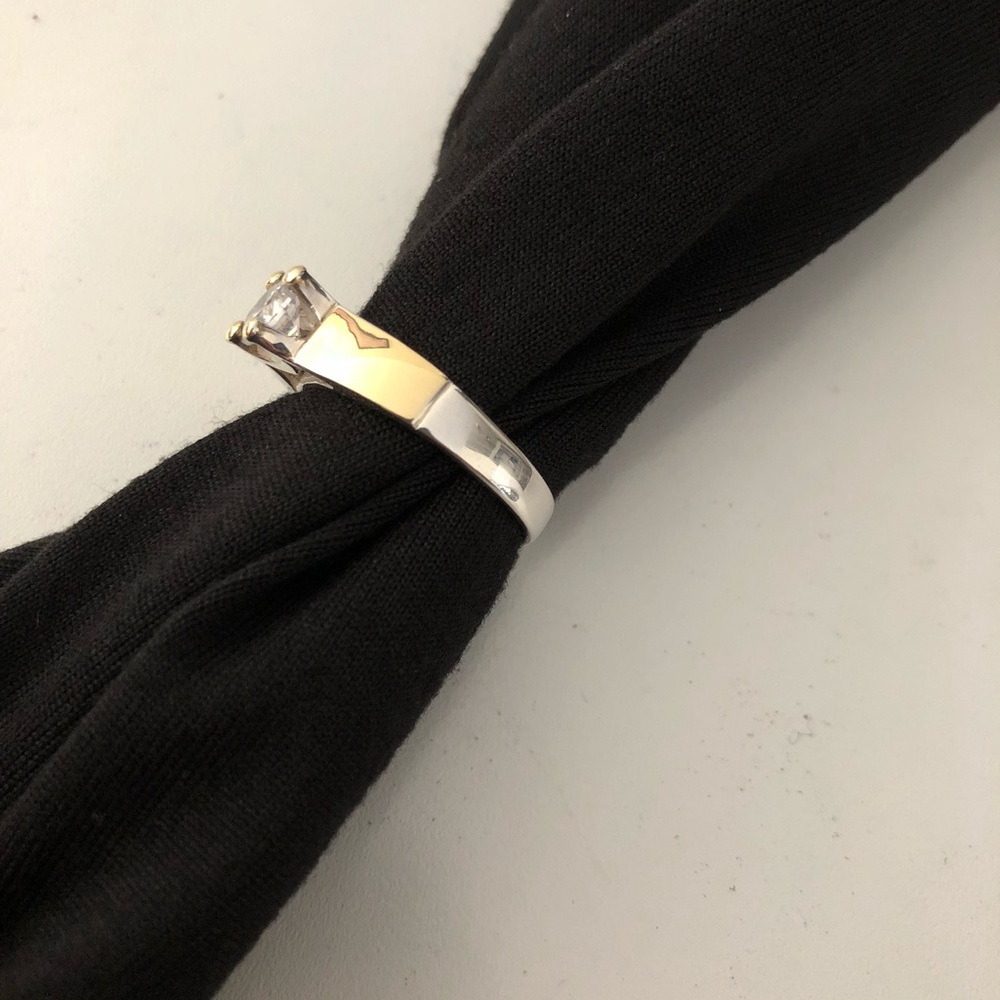 Silver ring - Picture 2 of 5
